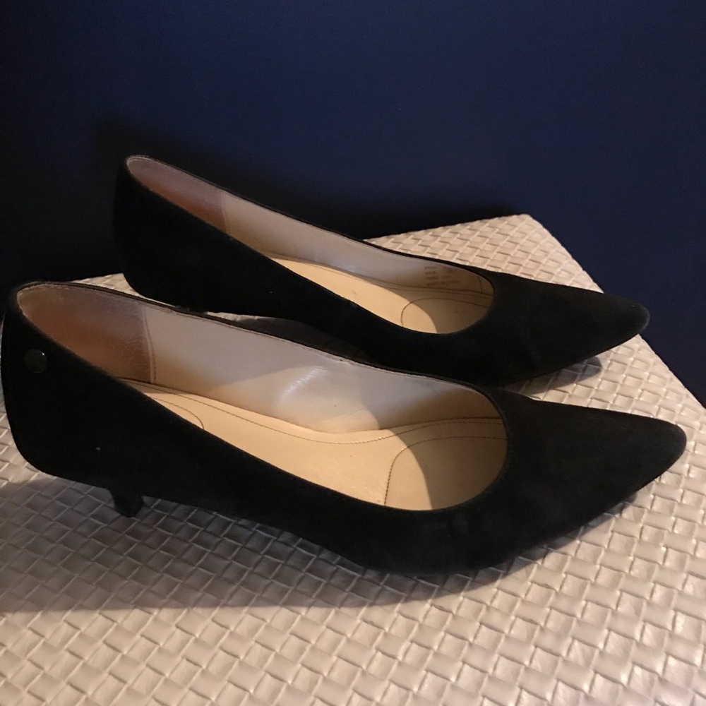 Heels - Picture 2 of 2